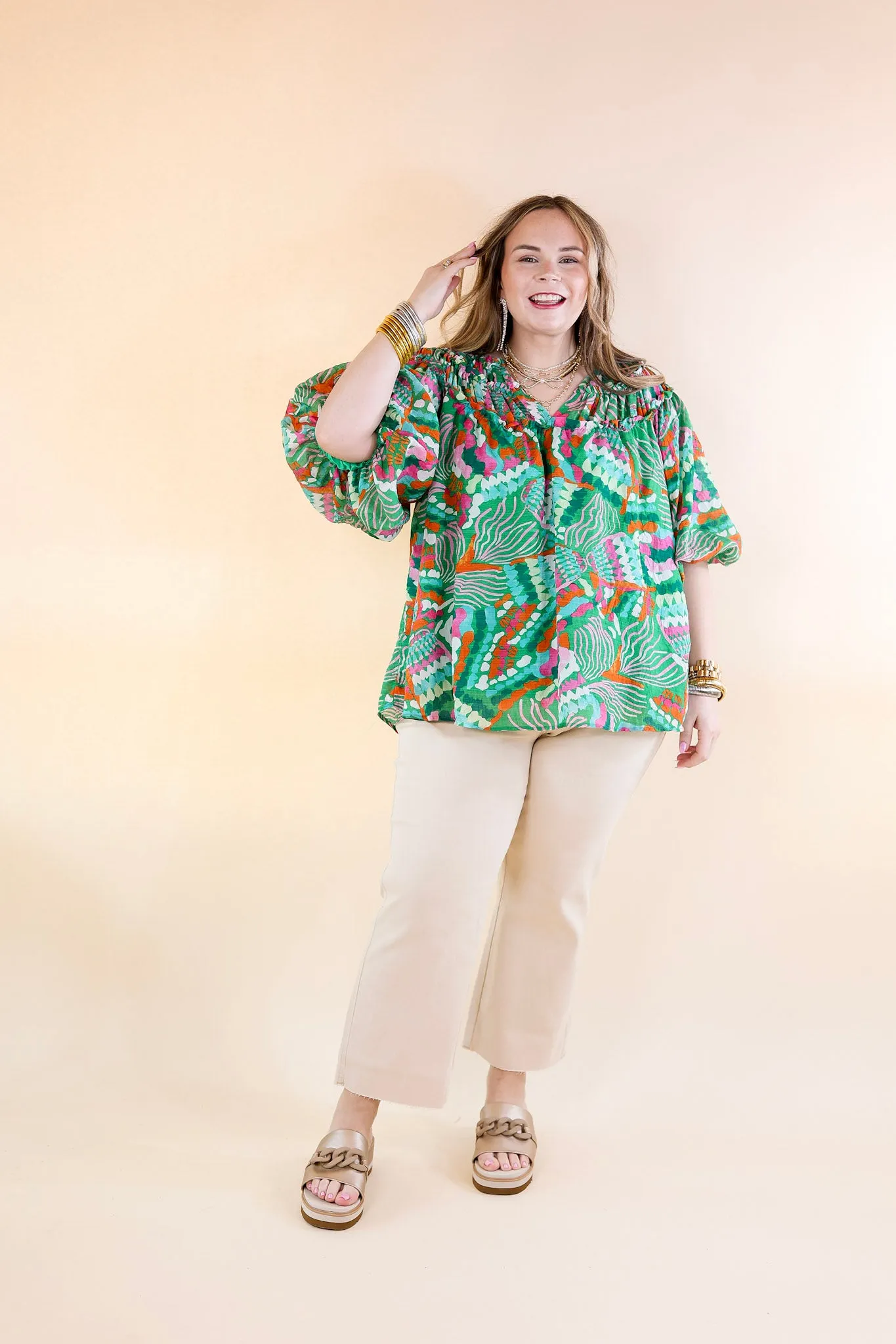 Effortless Style V Neck Tropical Print Top in Green