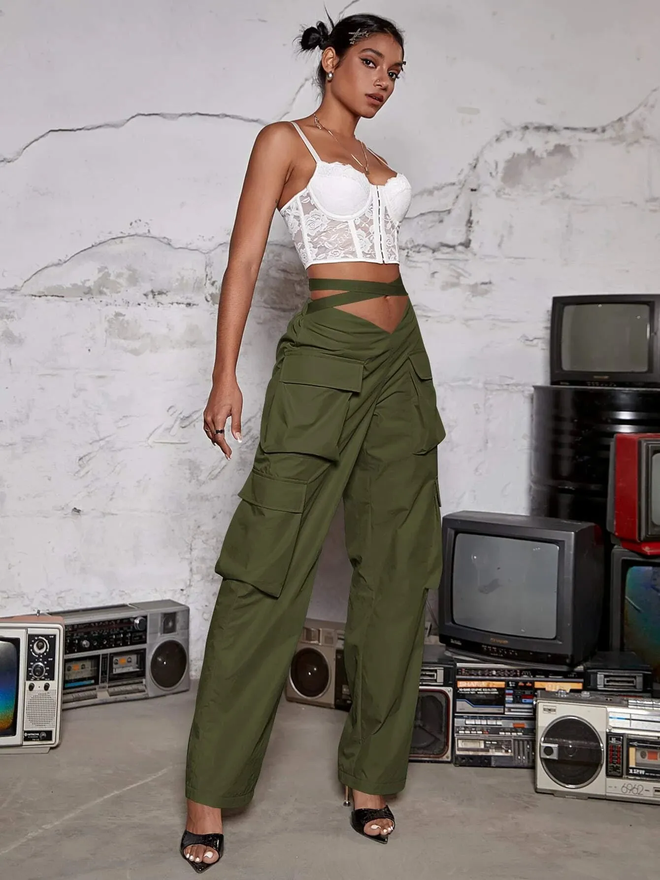 Flap Pocket Side Cargo Pants With Tape Detail