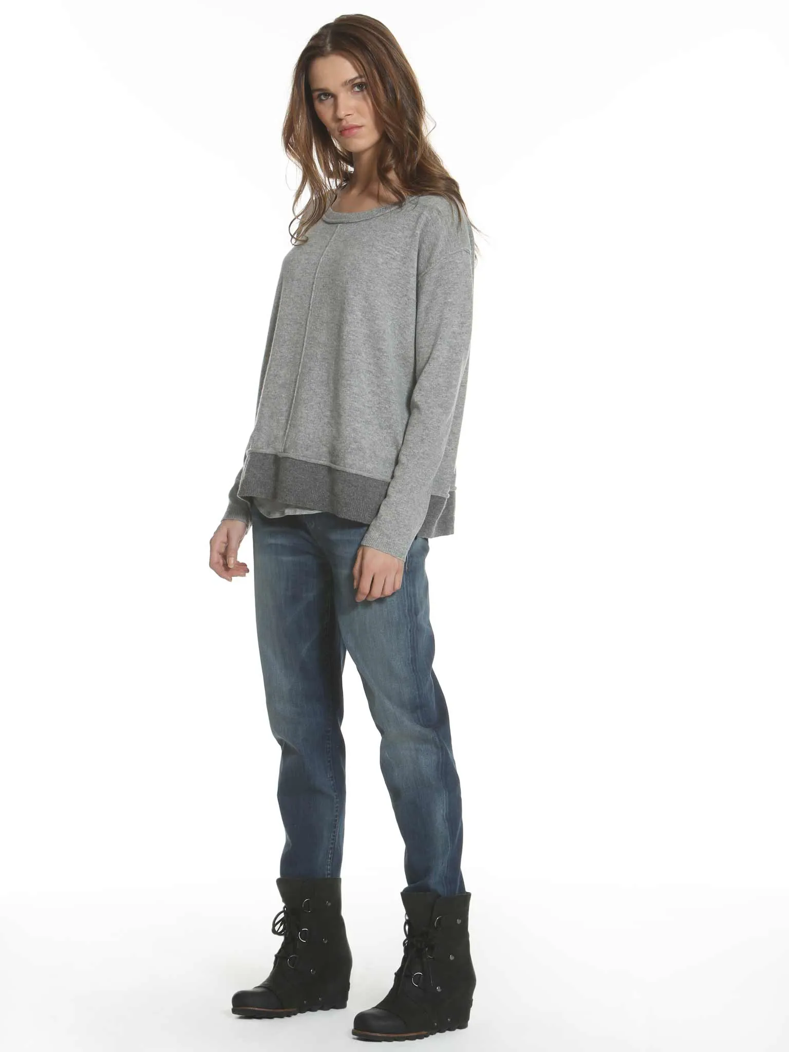 Luxe Hem Stitch Crew - Grey
