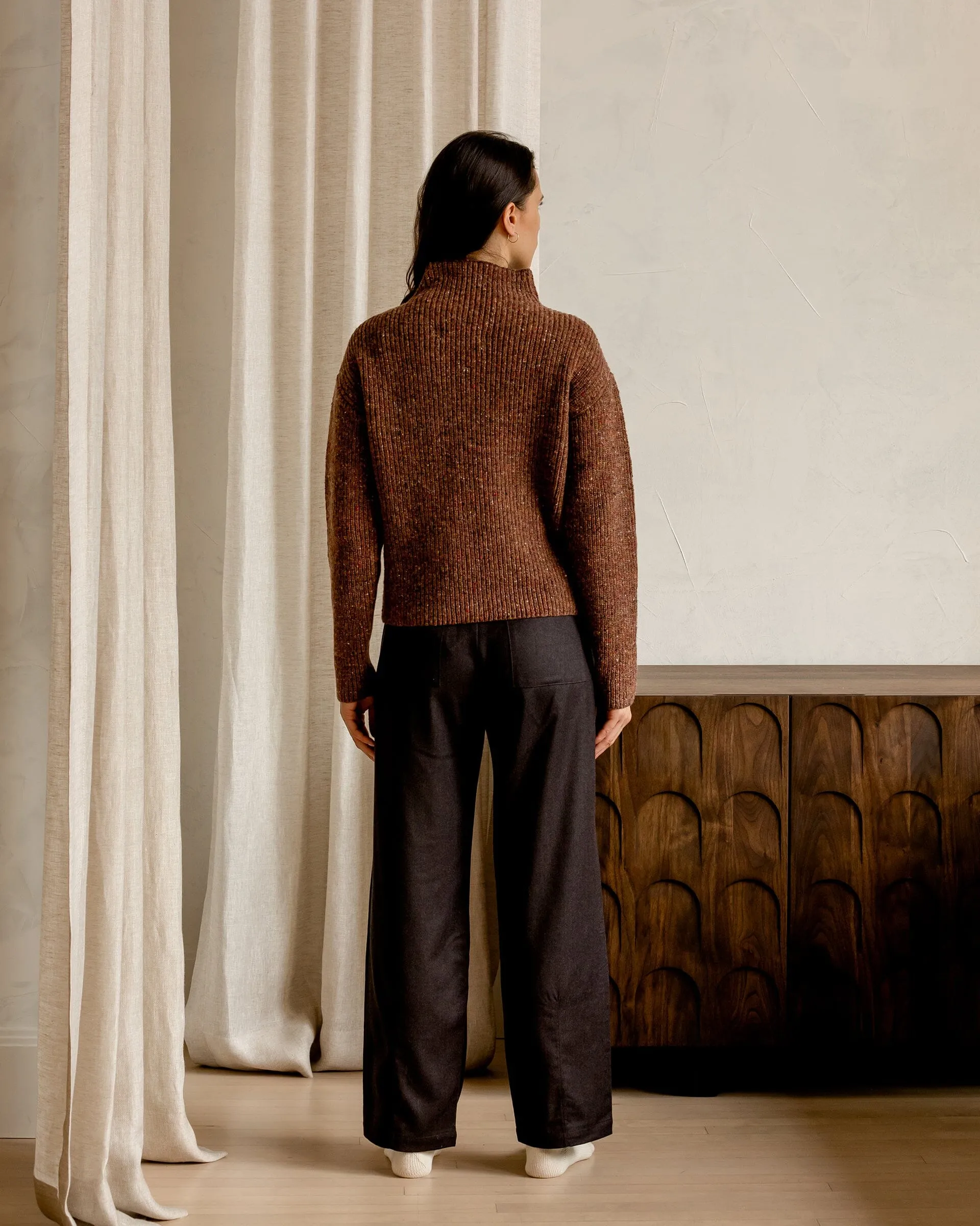 The Womens Light Wool Pant