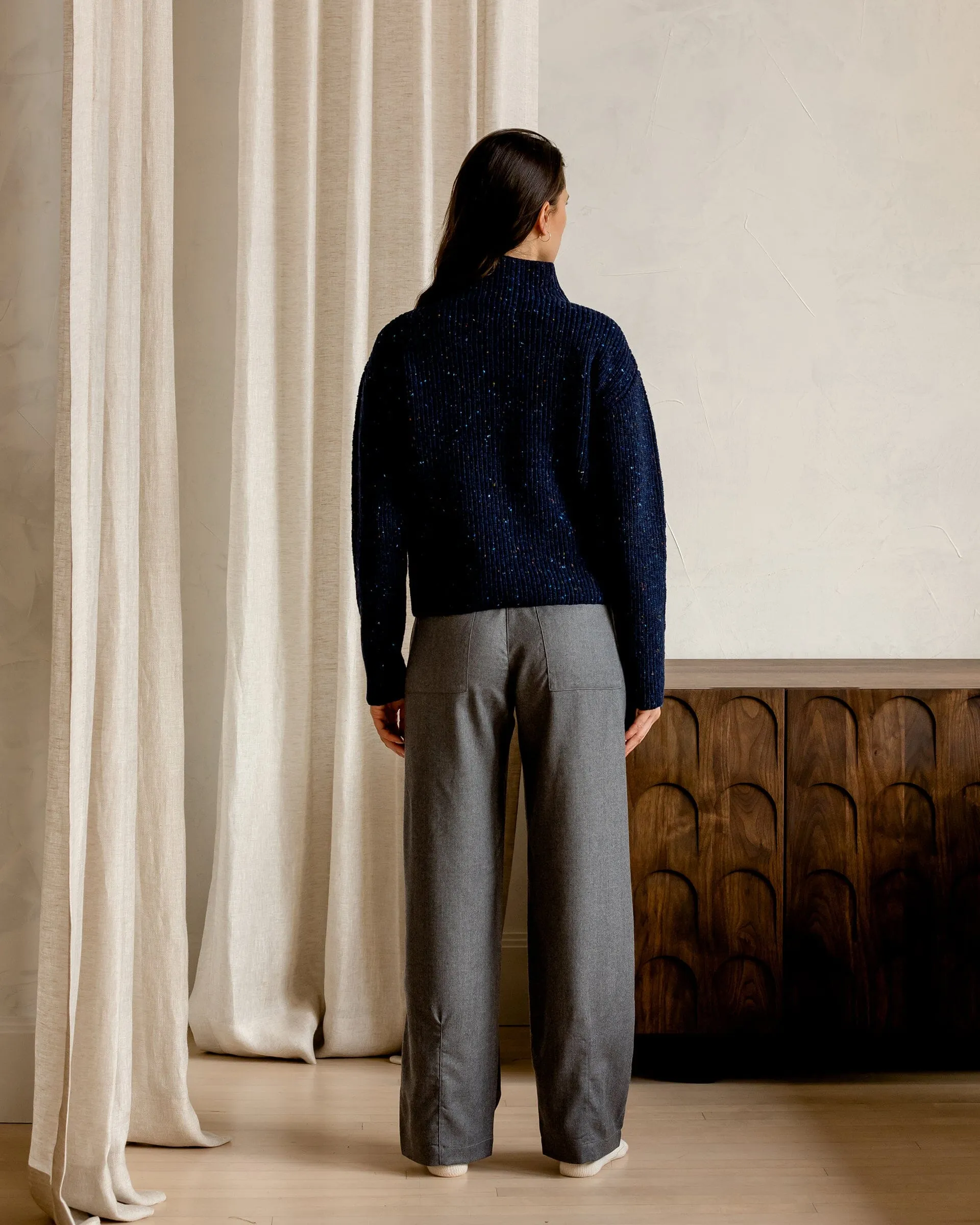 The Womens Light Wool Pant