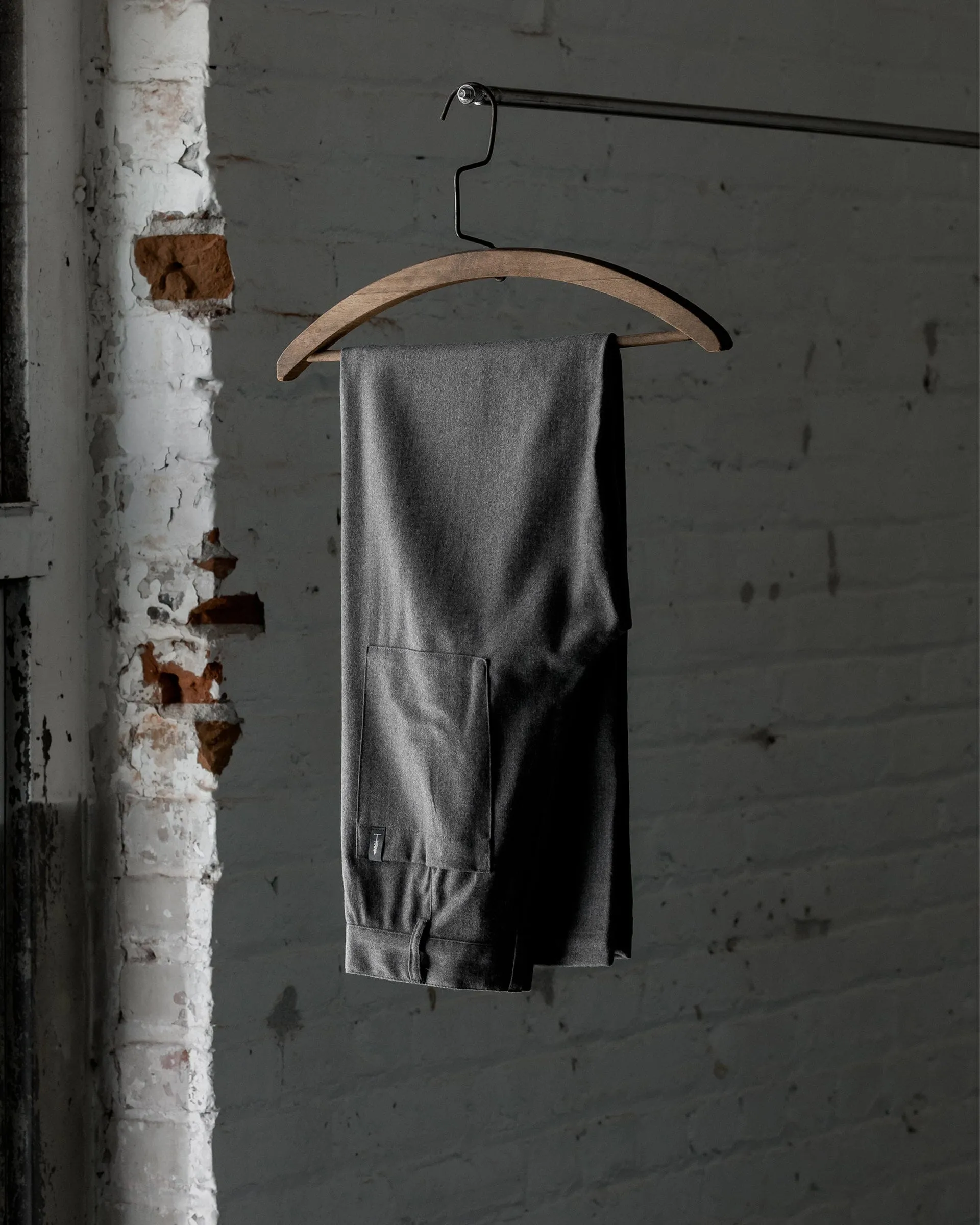 The Womens Light Wool Pant