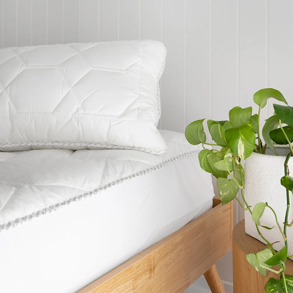 Thermal Balancing Pillow Protector
