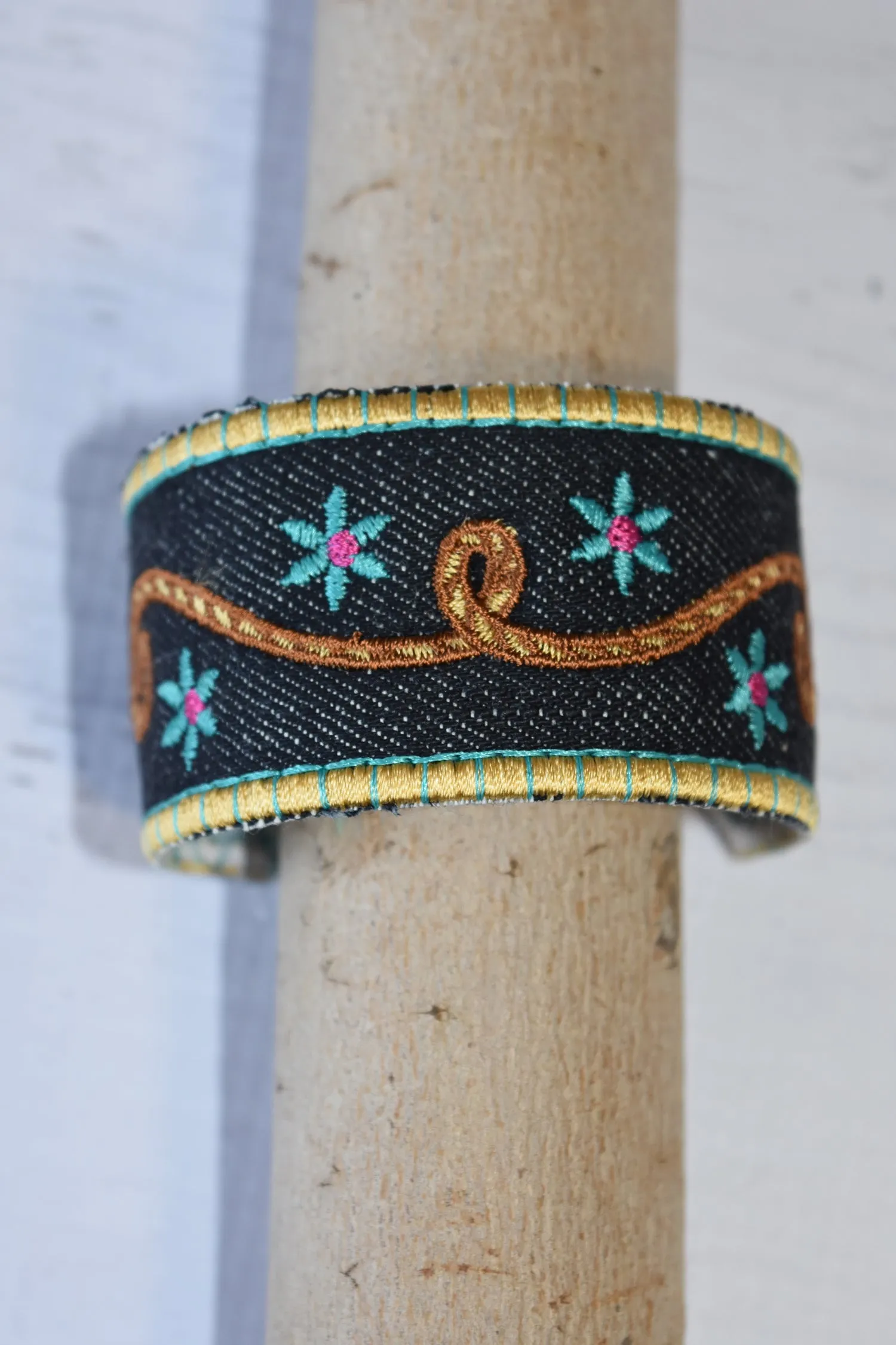 Western Chic Rope Flower Embroidery Jean Cuff