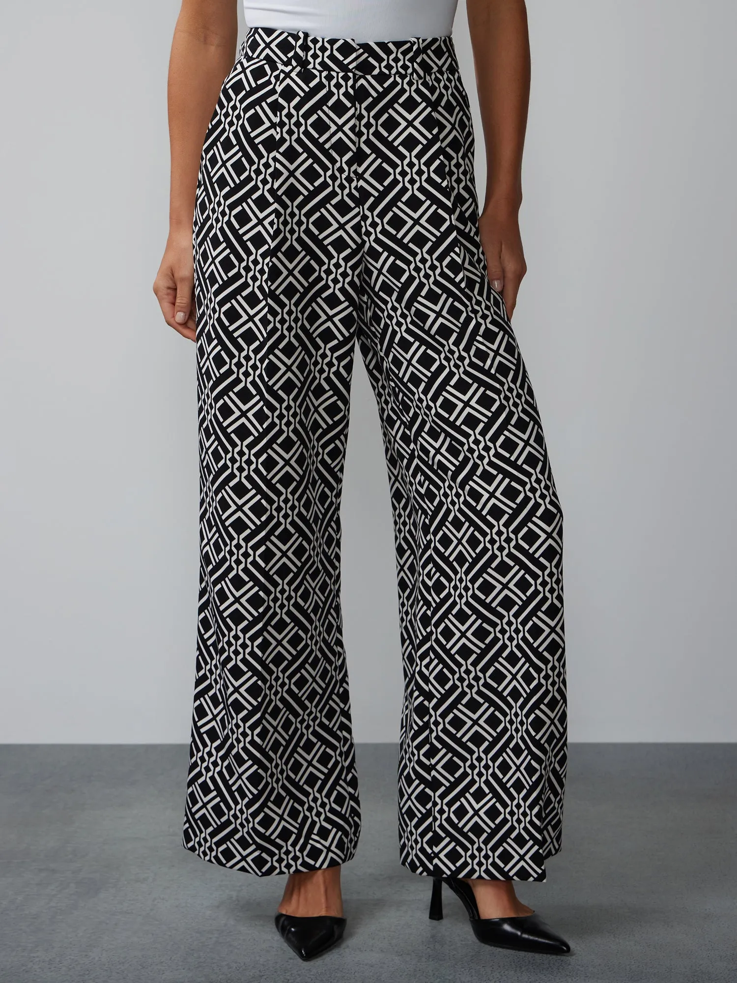 Wide Leg Pleated Pant