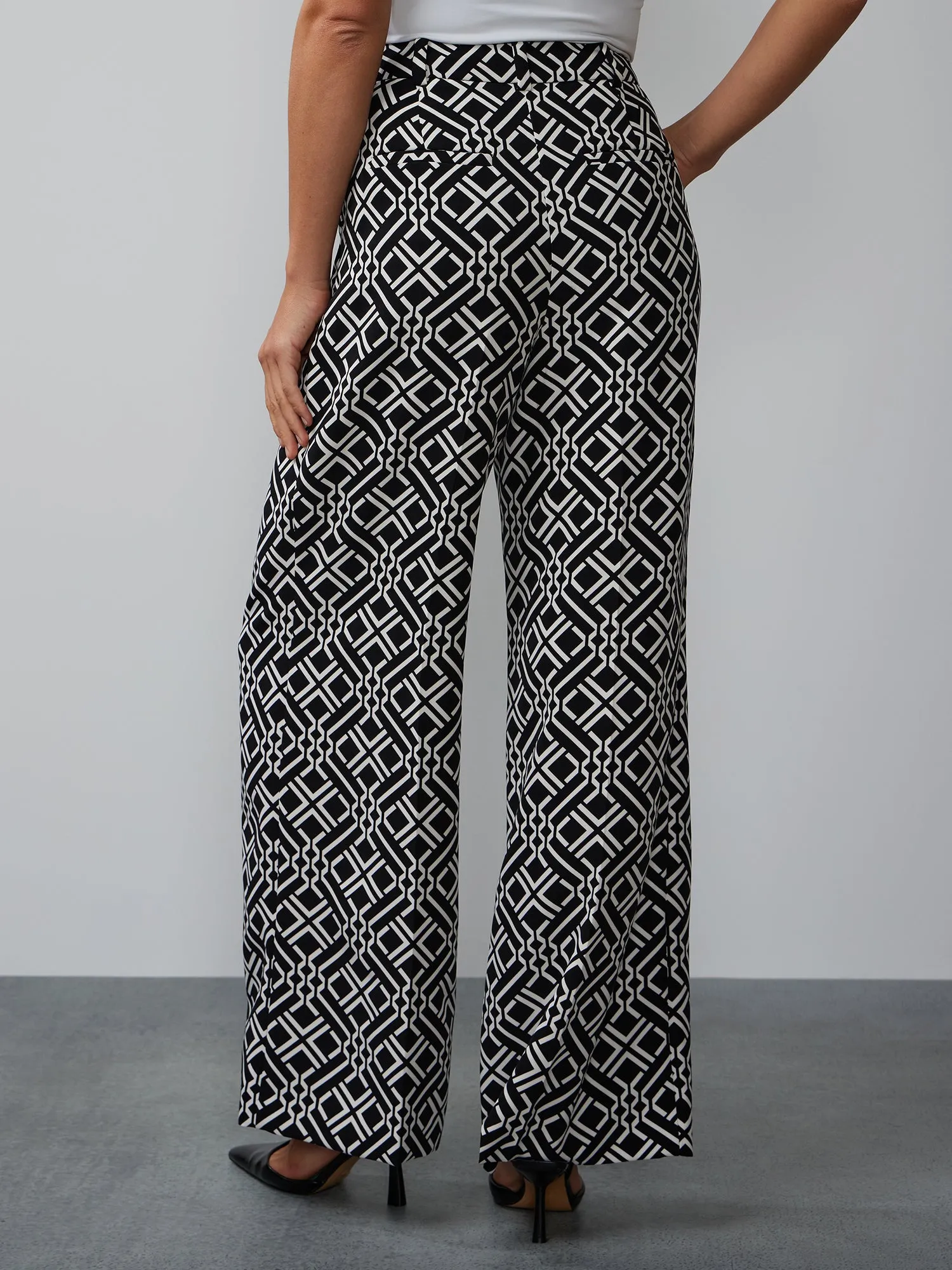 Wide Leg Pleated Pant